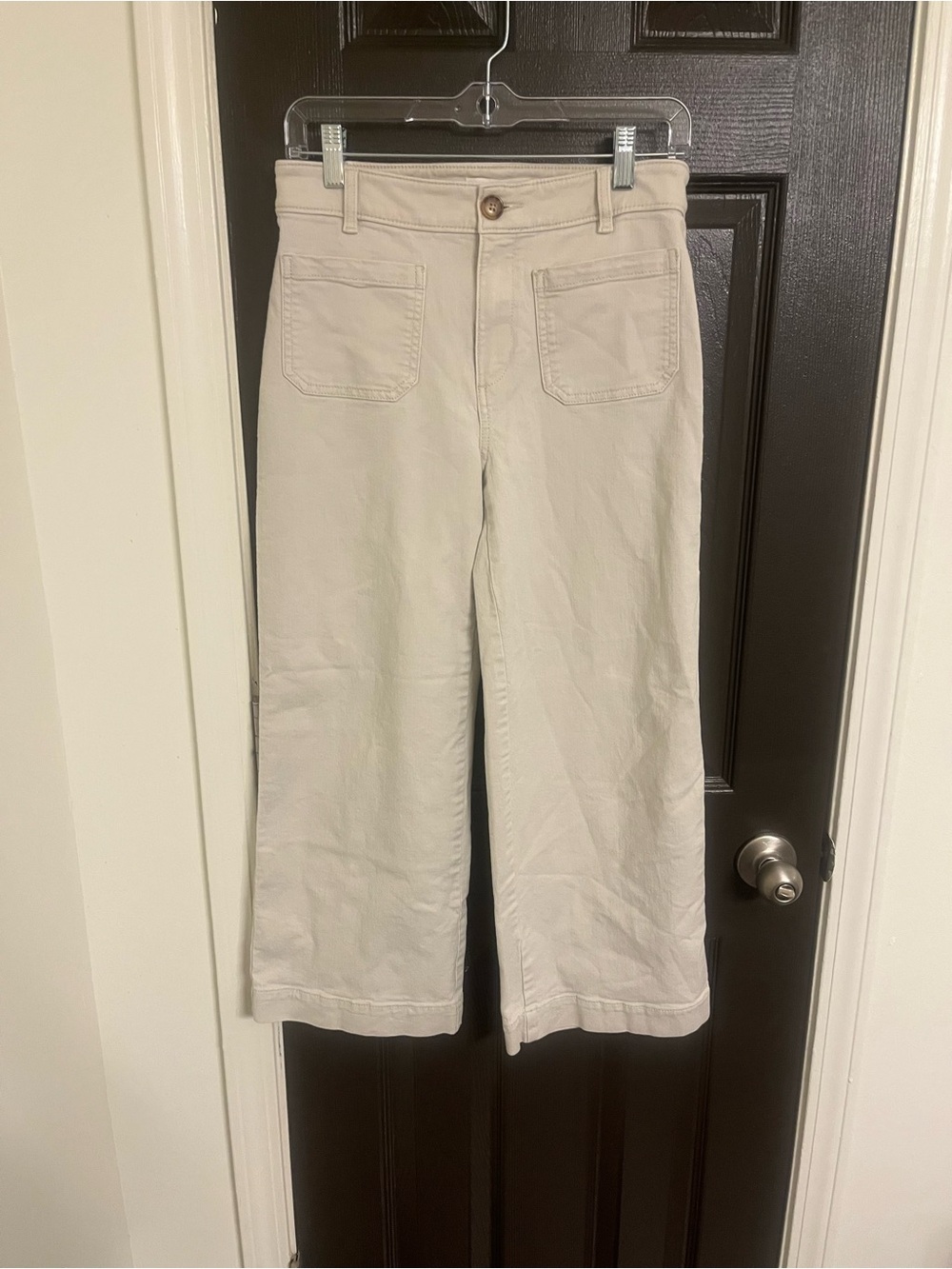 LOFT Cream Wide-Leg Capri Pants